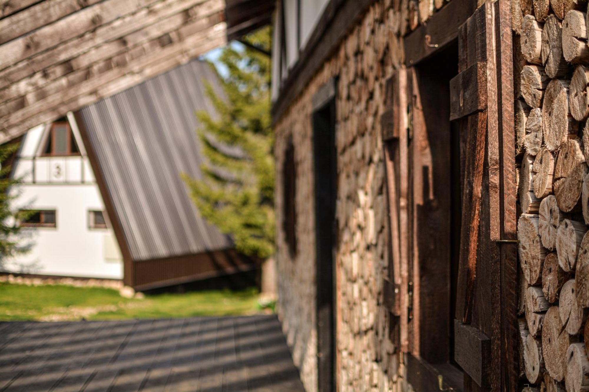 Camere De Inchiriat Pasi Liberi Tău Bistra Exterior foto